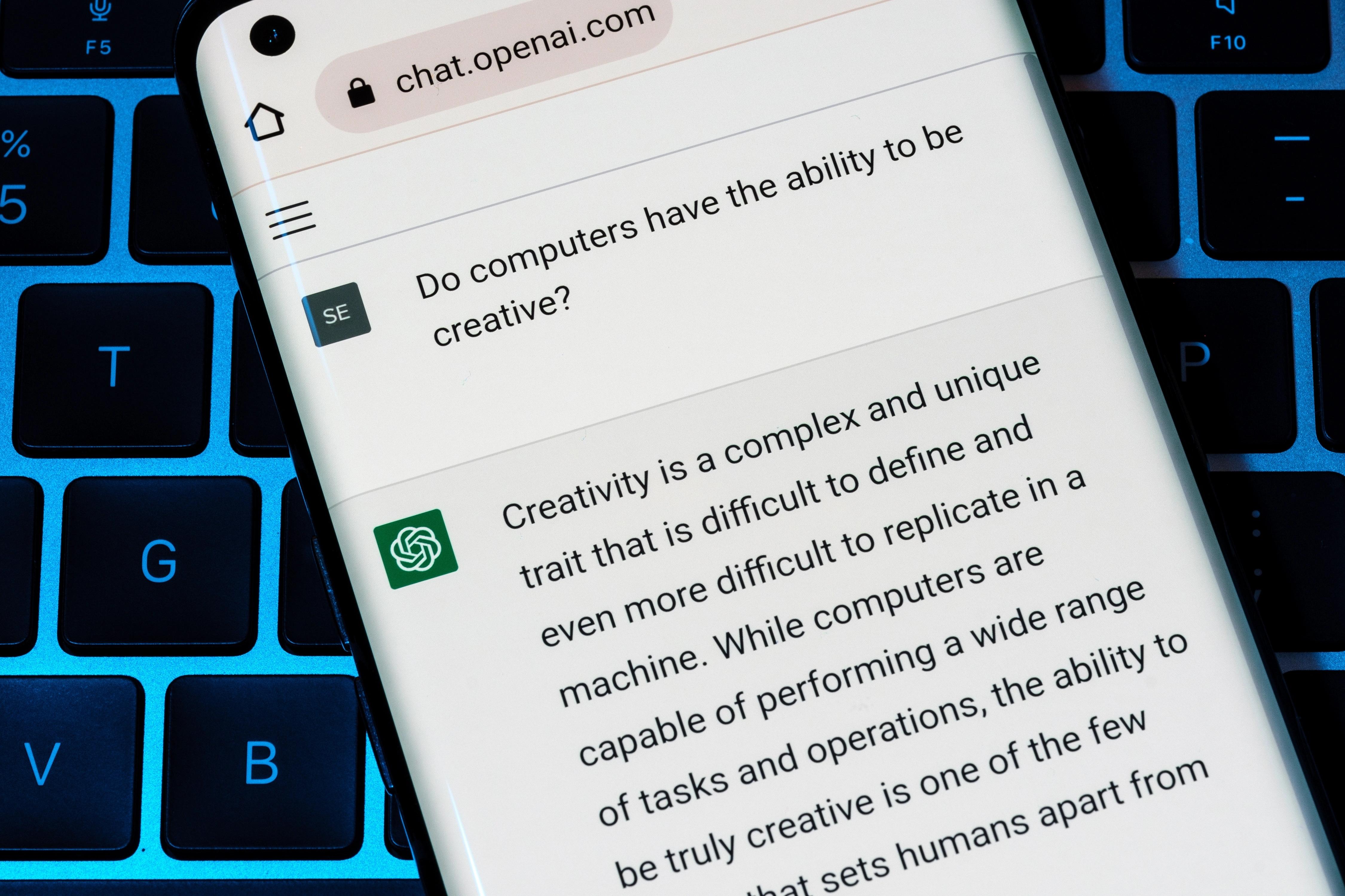 Nový asistent mění život Čechů. Kdo ho neovládne, bude za pár měsíců mimo hru.