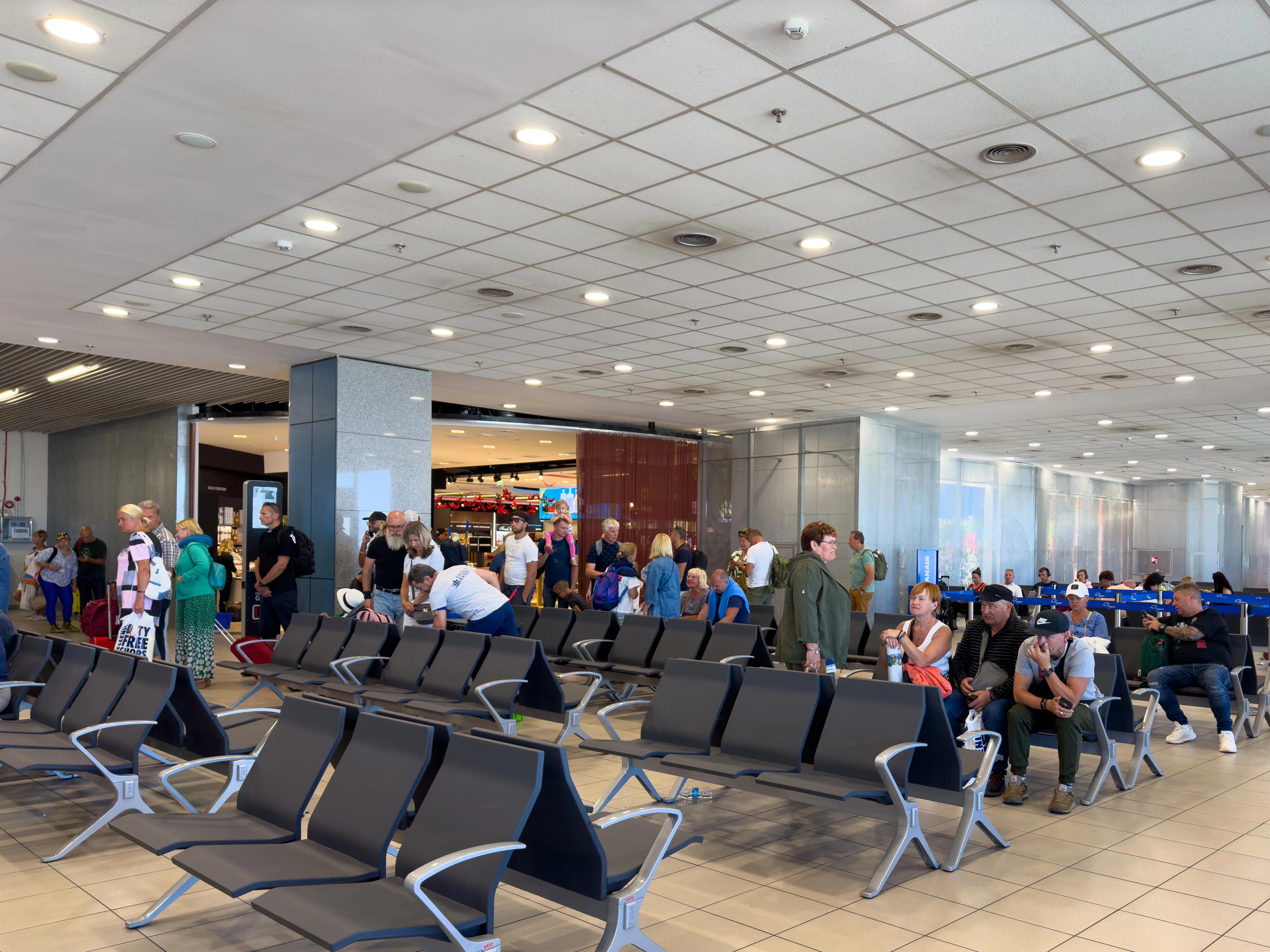 Nečekané drama před odletem: Skupina Čechů zůstala napospas na Kypru