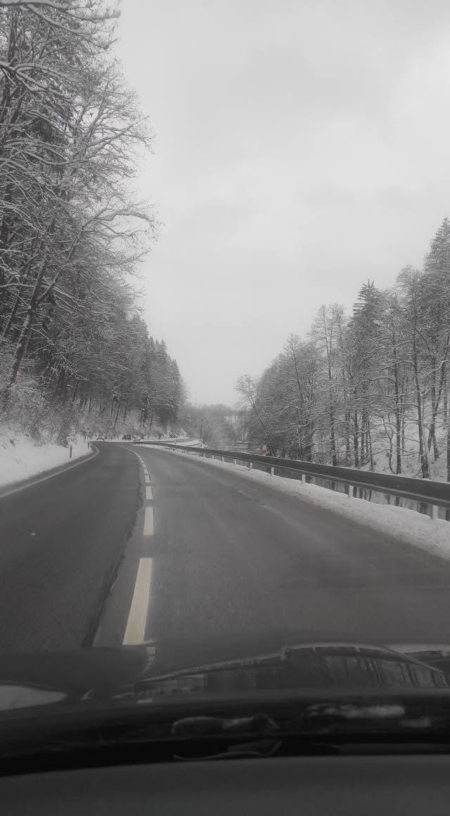 FOTO, VIDEO: Česko zasypal sníh: Na některých místech jsou závěje