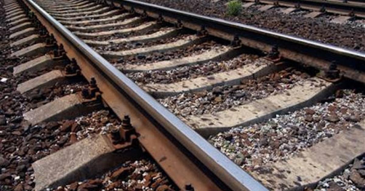 Vlak u Vsetína srazil ženu. Policisté pátrají po její totožnosti