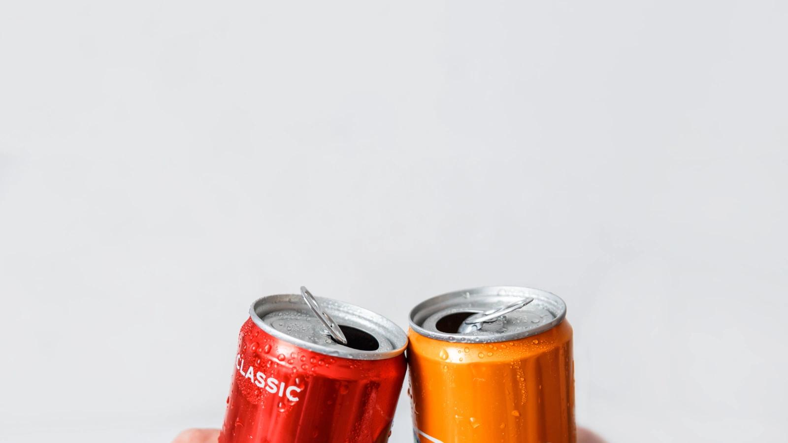 Tohle o pití z plechovky většina lidí netuší. Jeden detail může změnit vaše zdraví navždy