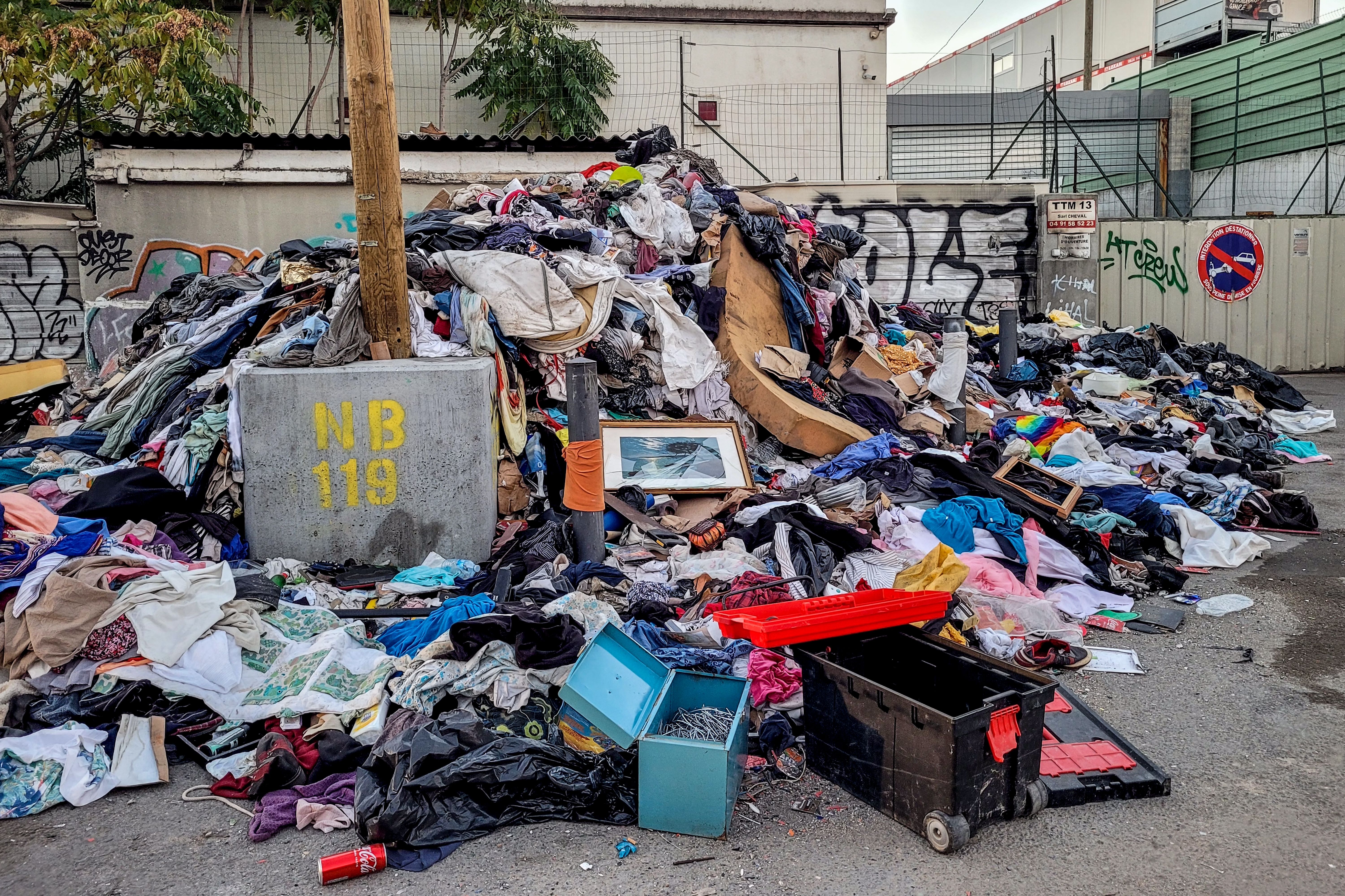 Oblečení budeme od roku 2025 třídit.