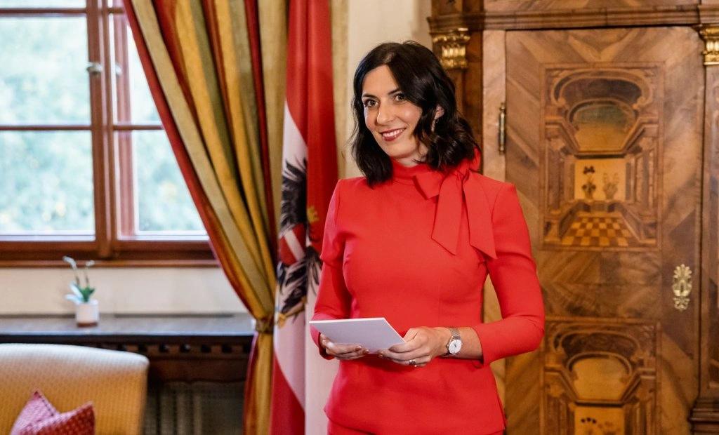 „Všechno nejlepší, Topko!“ přišla sprcha od voličů.