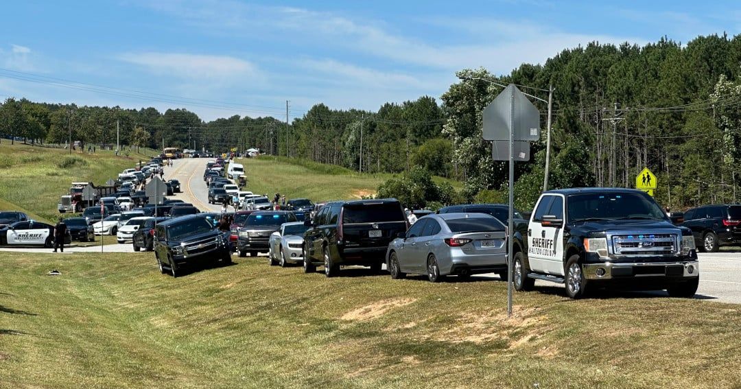 Drama na střední škole v USA: Útočník začal střílet, dva lidé přišli o život