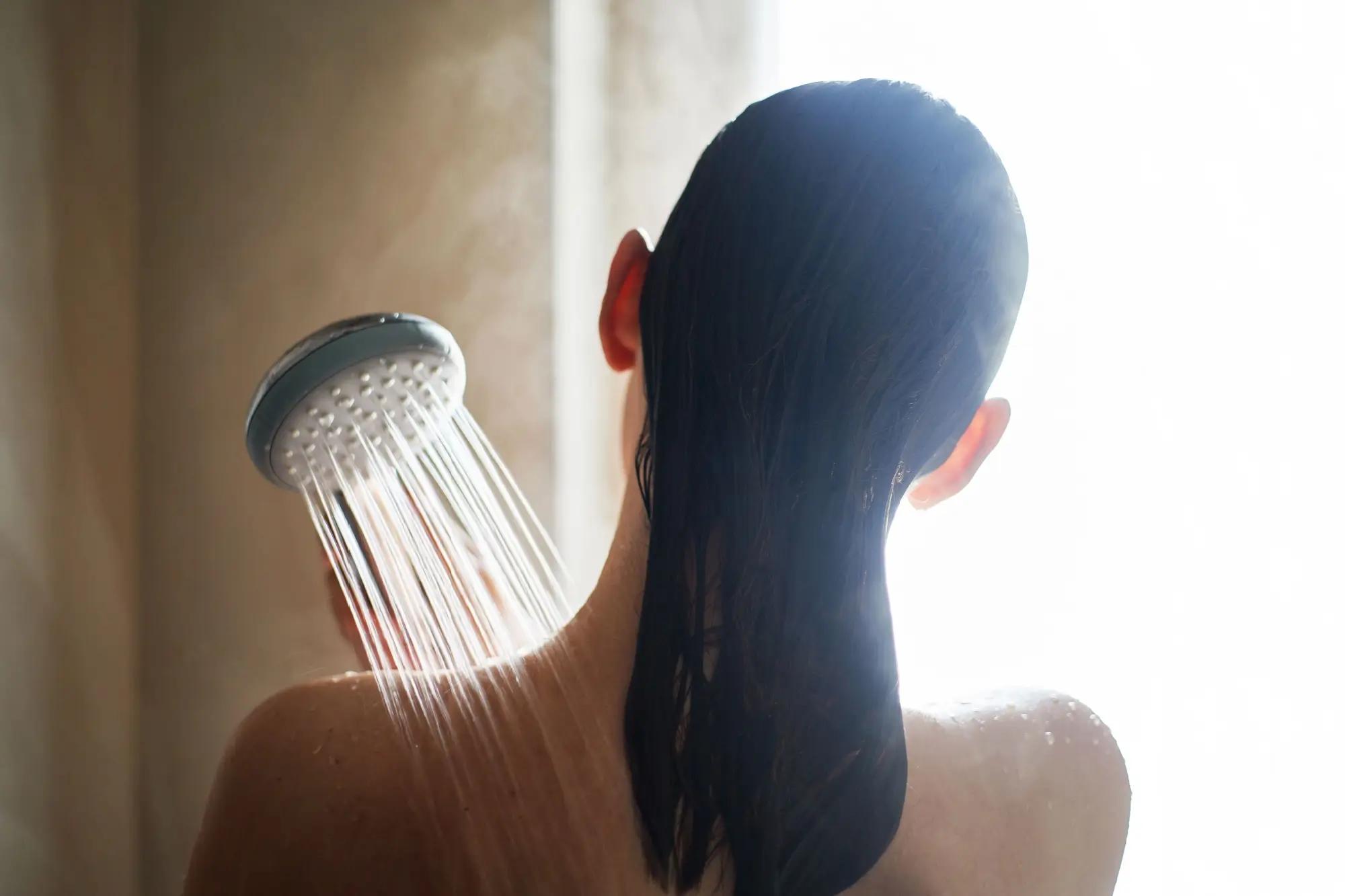 Ranní sprcha je v podstatě společenský standard