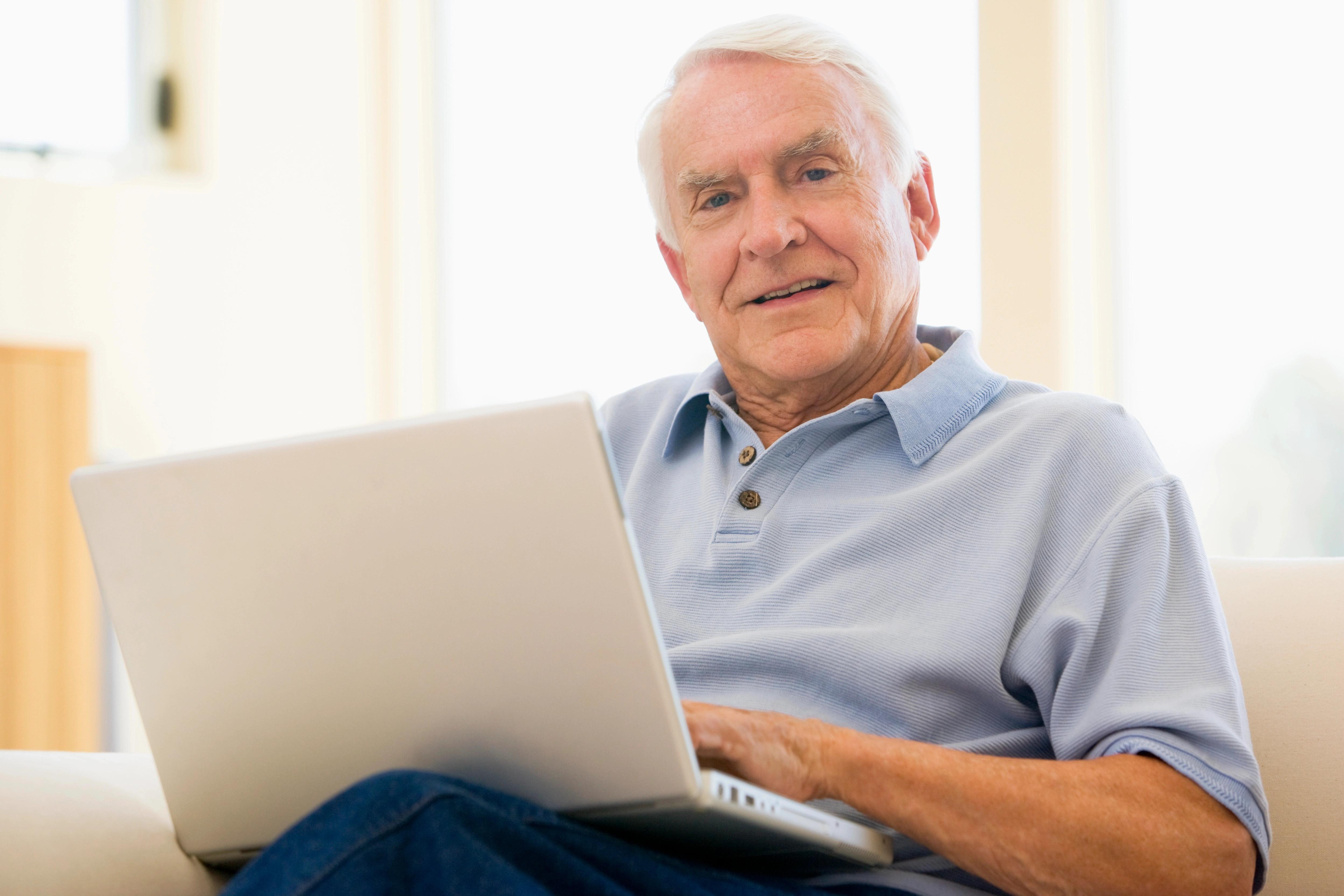 Kdo zaváhá, platí víc. Senioři mají šanci získat výhody, které ostatní nemají!