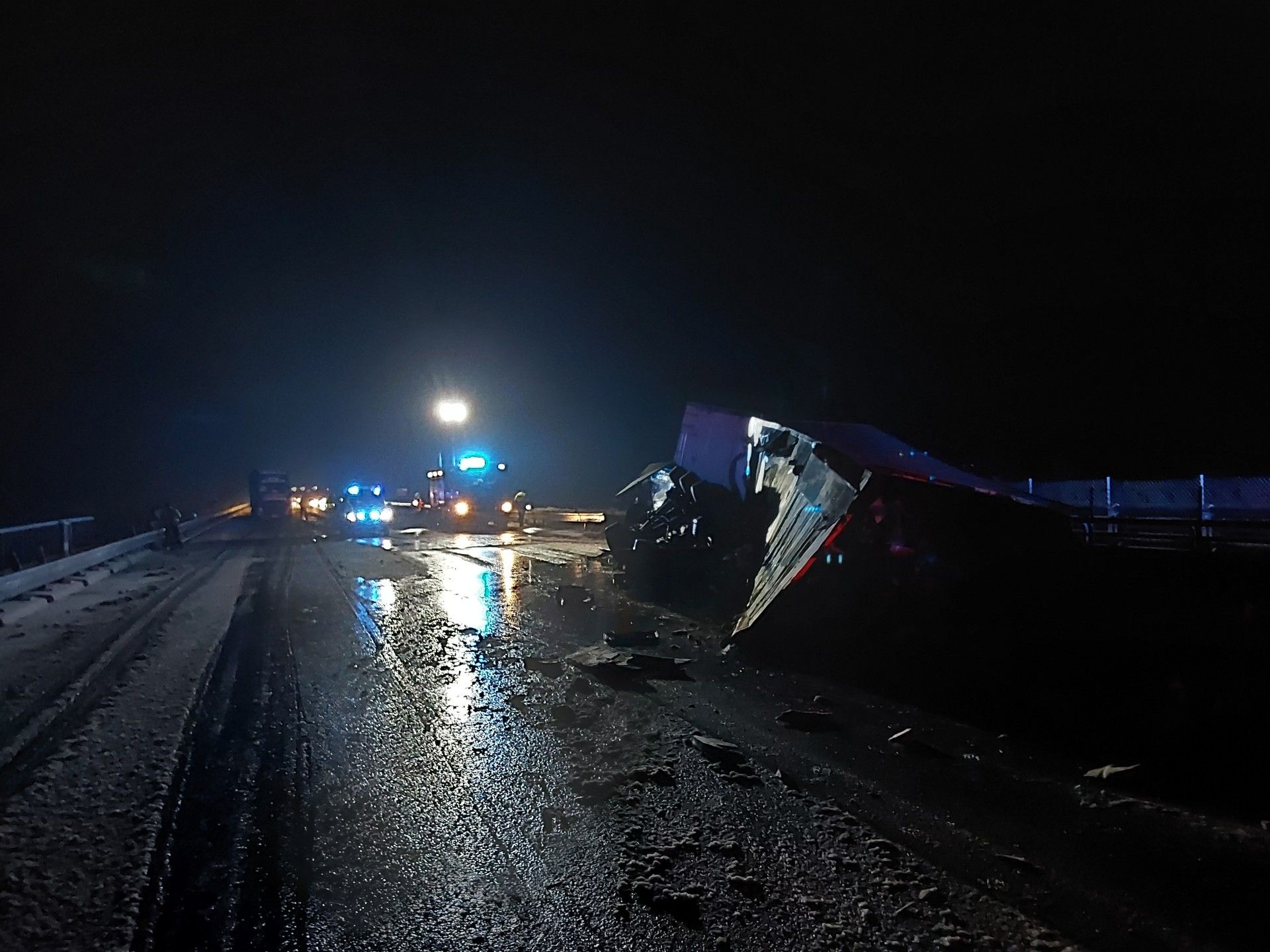 Dálnice D1 směr Ostrava je neprůjezdná.