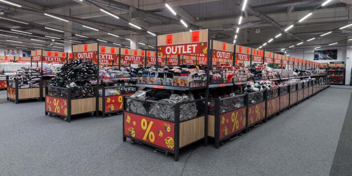 Lidl Outlet nabízí přehlednou a velkou plochu.
