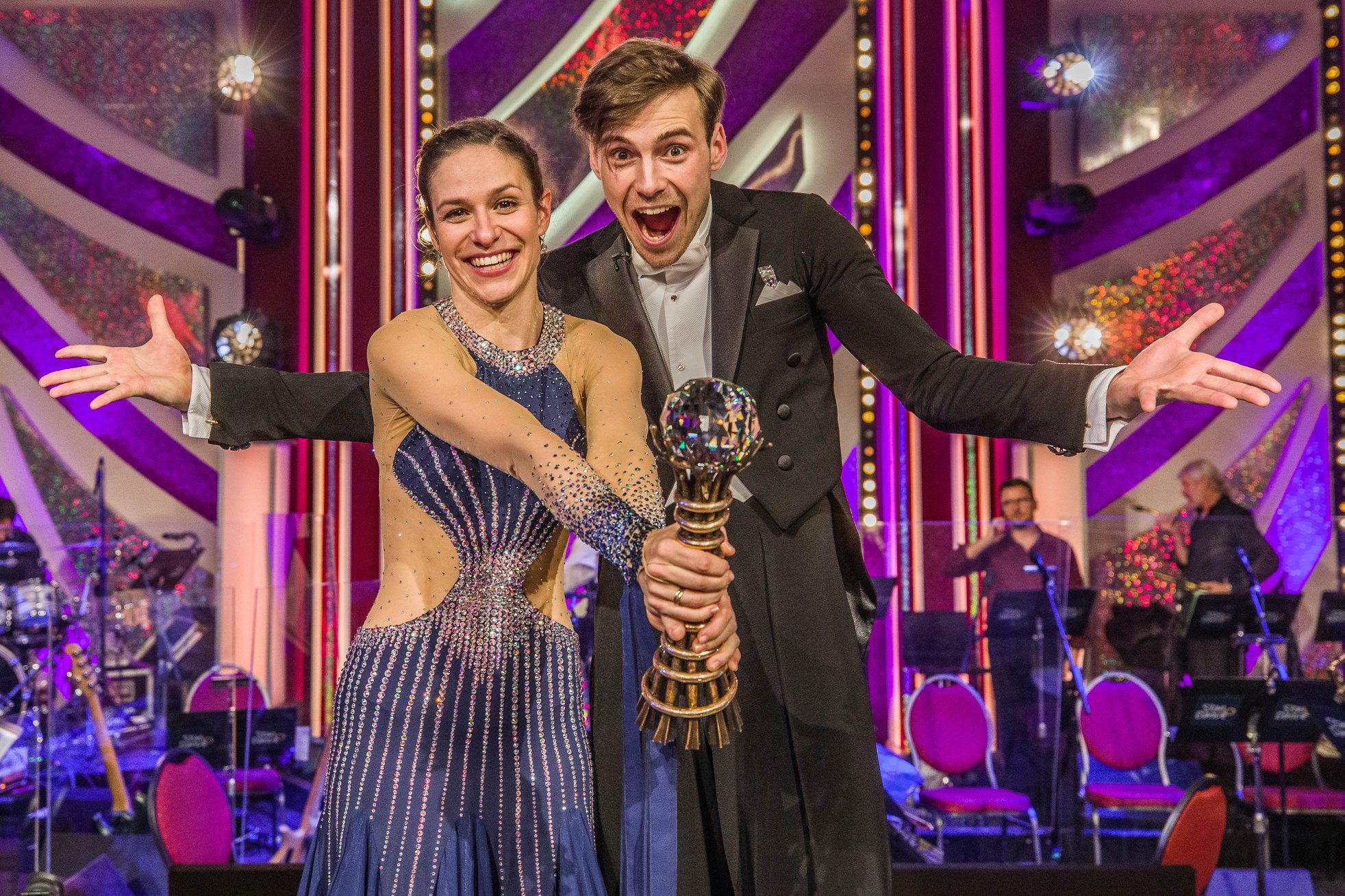 Dominik Vodička a Veronika Kubařová.