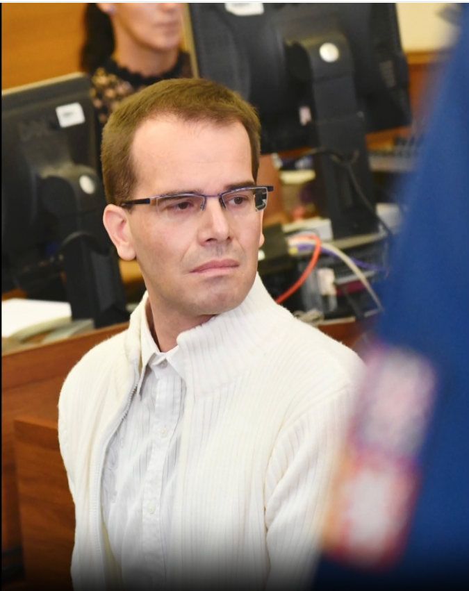 Zneužíval malé děti, spravedlnost selhala? Případ Plyšáčka znovu budí vášně po celé zemi