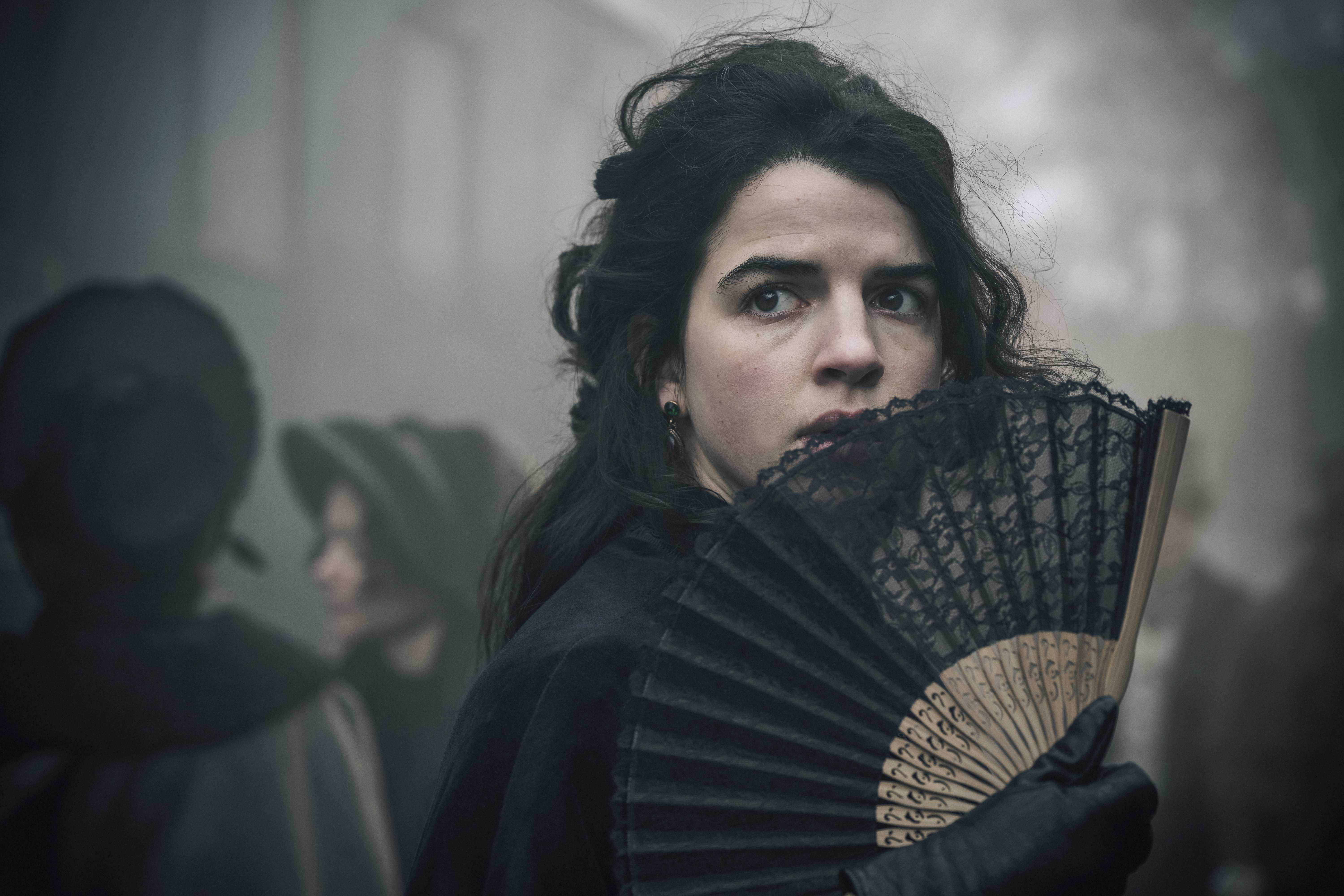 Chybět nebude ani napětí.