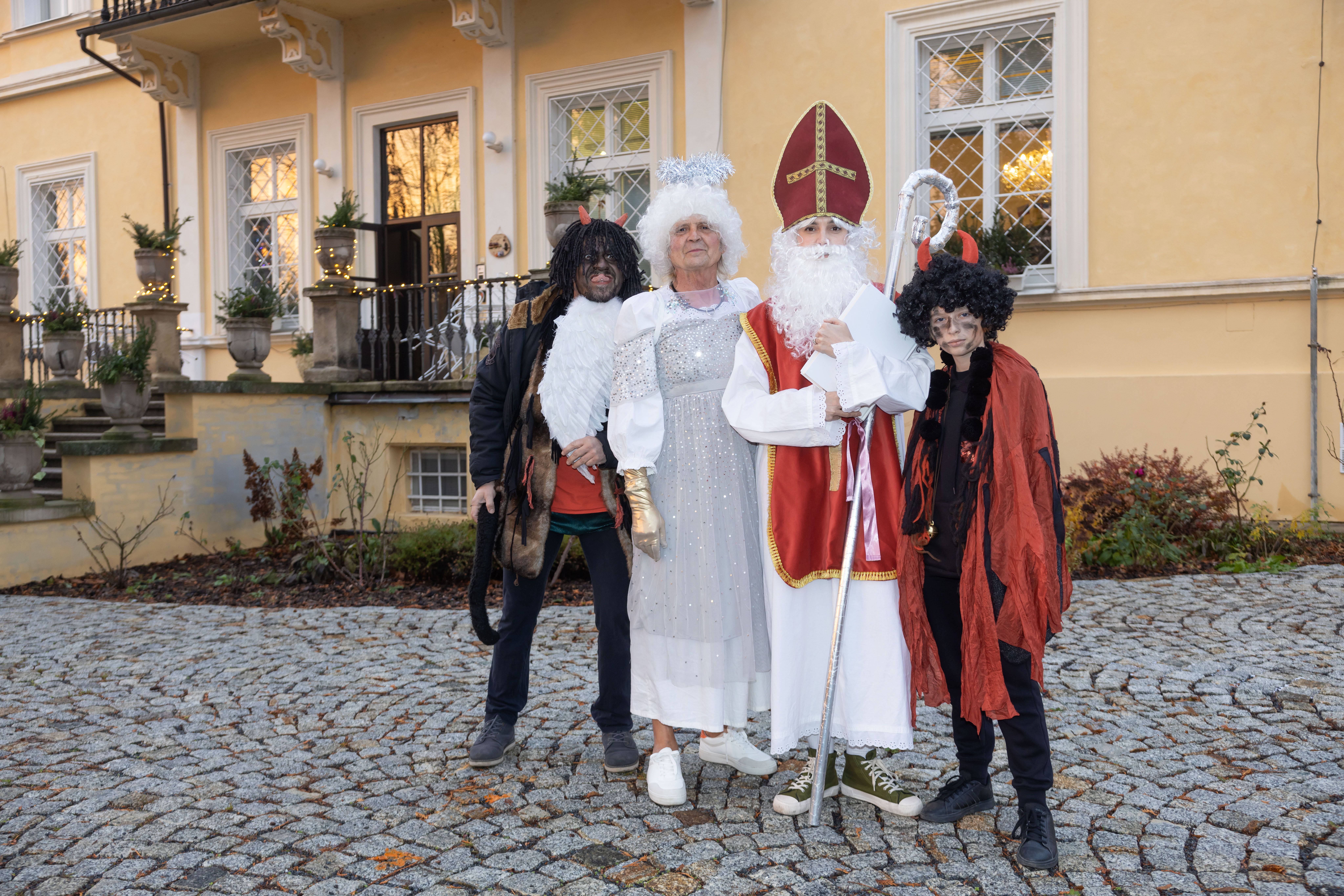 Hvězdy Ulice udělali radost dětem z dětského domova