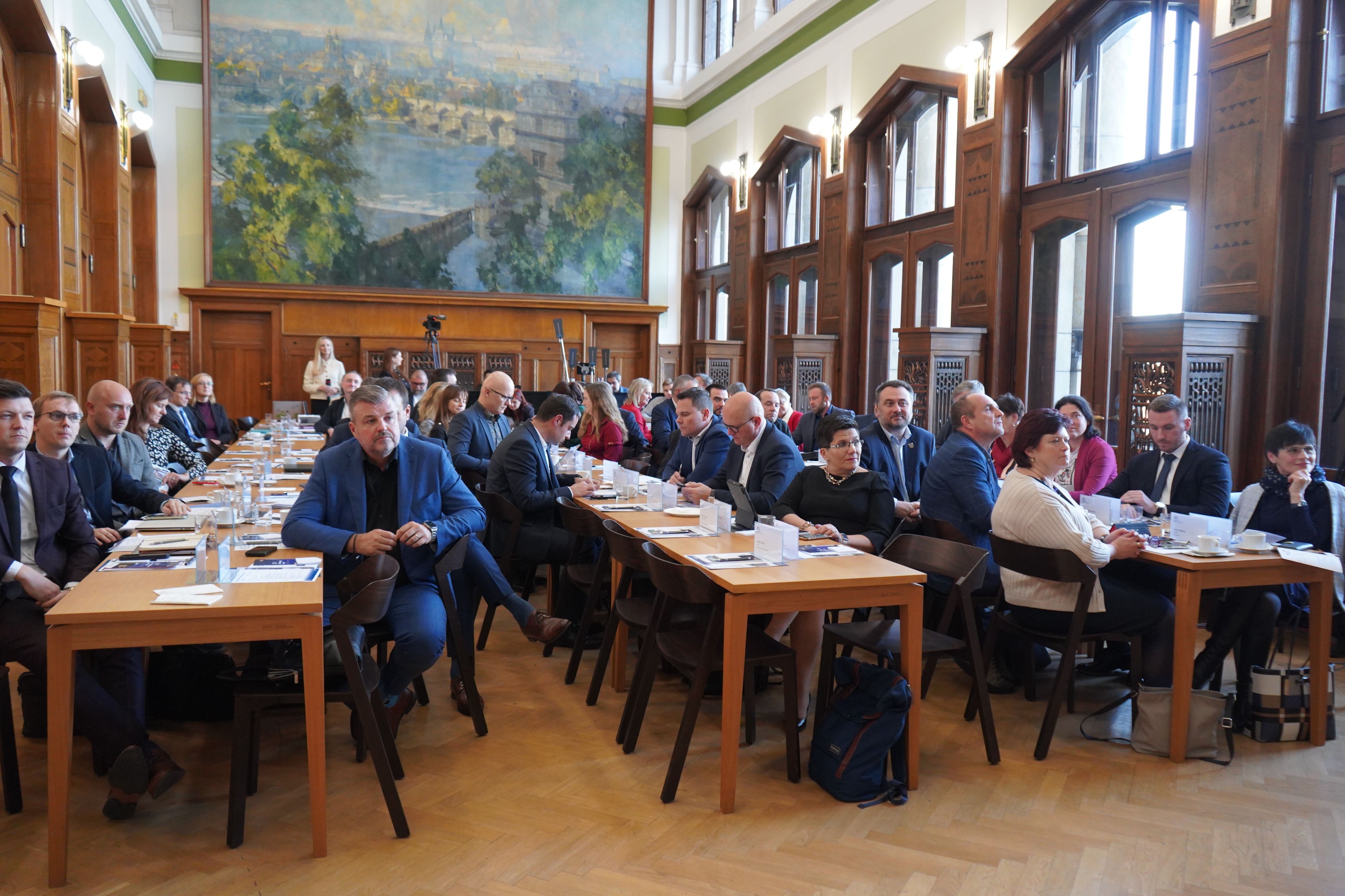 Na ministerstvu se debatovalo o vesnickém prodeji.