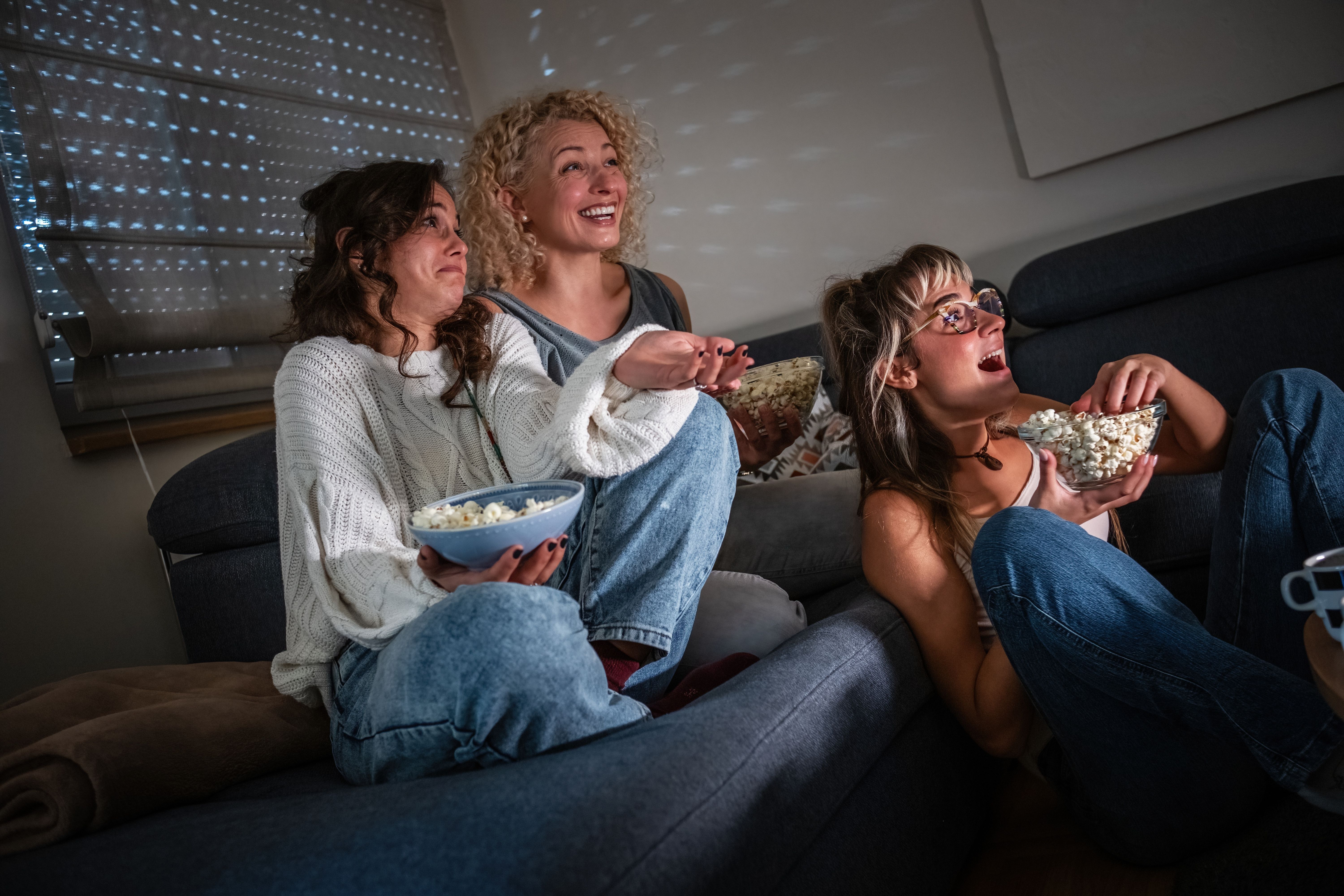 Diváci se dnes večer neodtrhnou od obrazovek.