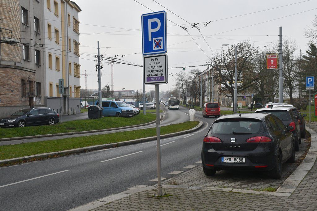 I v Chelčického ulici budete muset platit.
