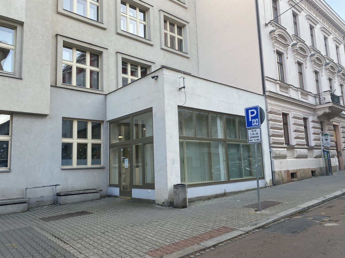 Plzeňský magistrát otevřel moderní podatelnu v bývalých prostorách České pošty