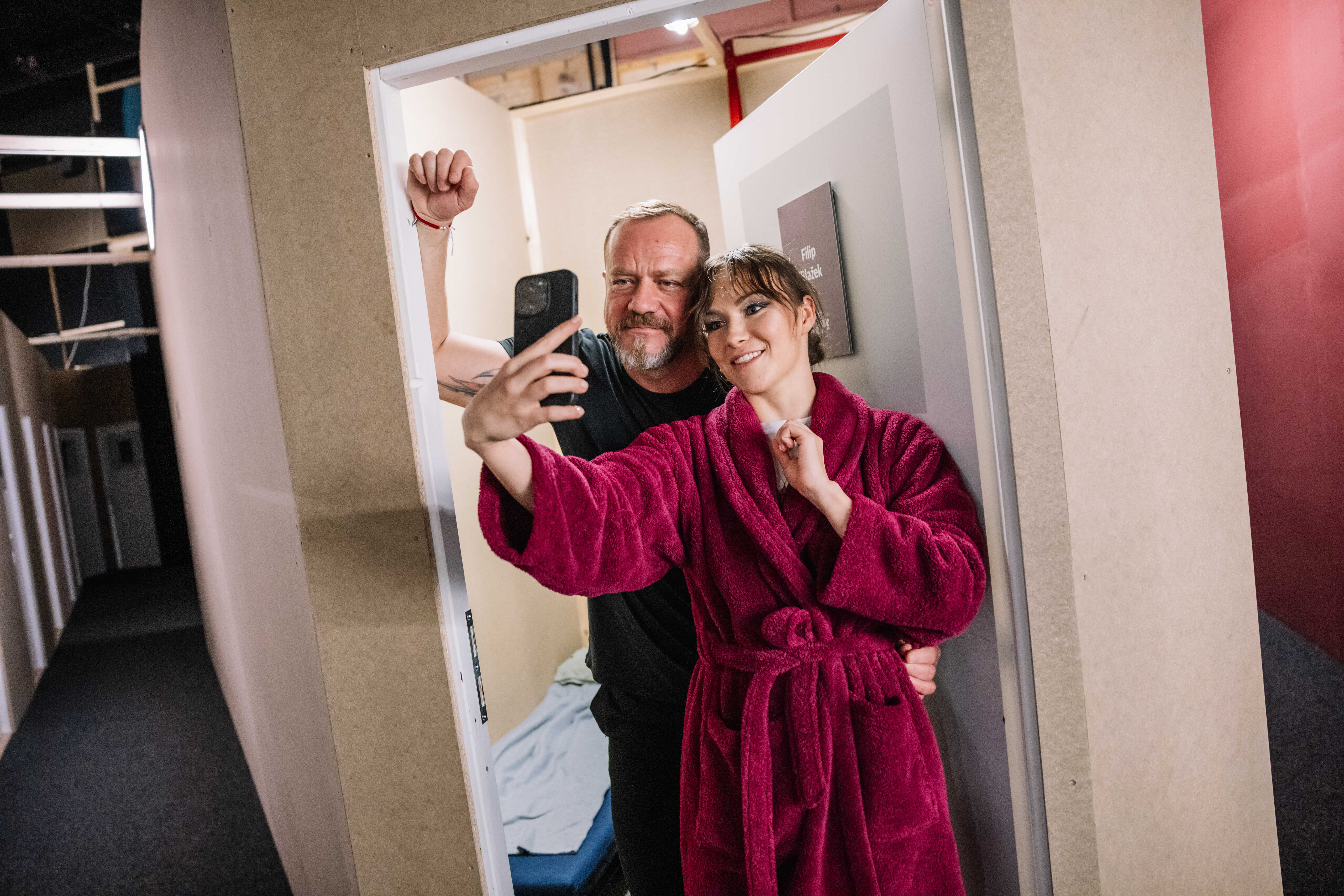 Přípravy ve StarDance jsou náročné.