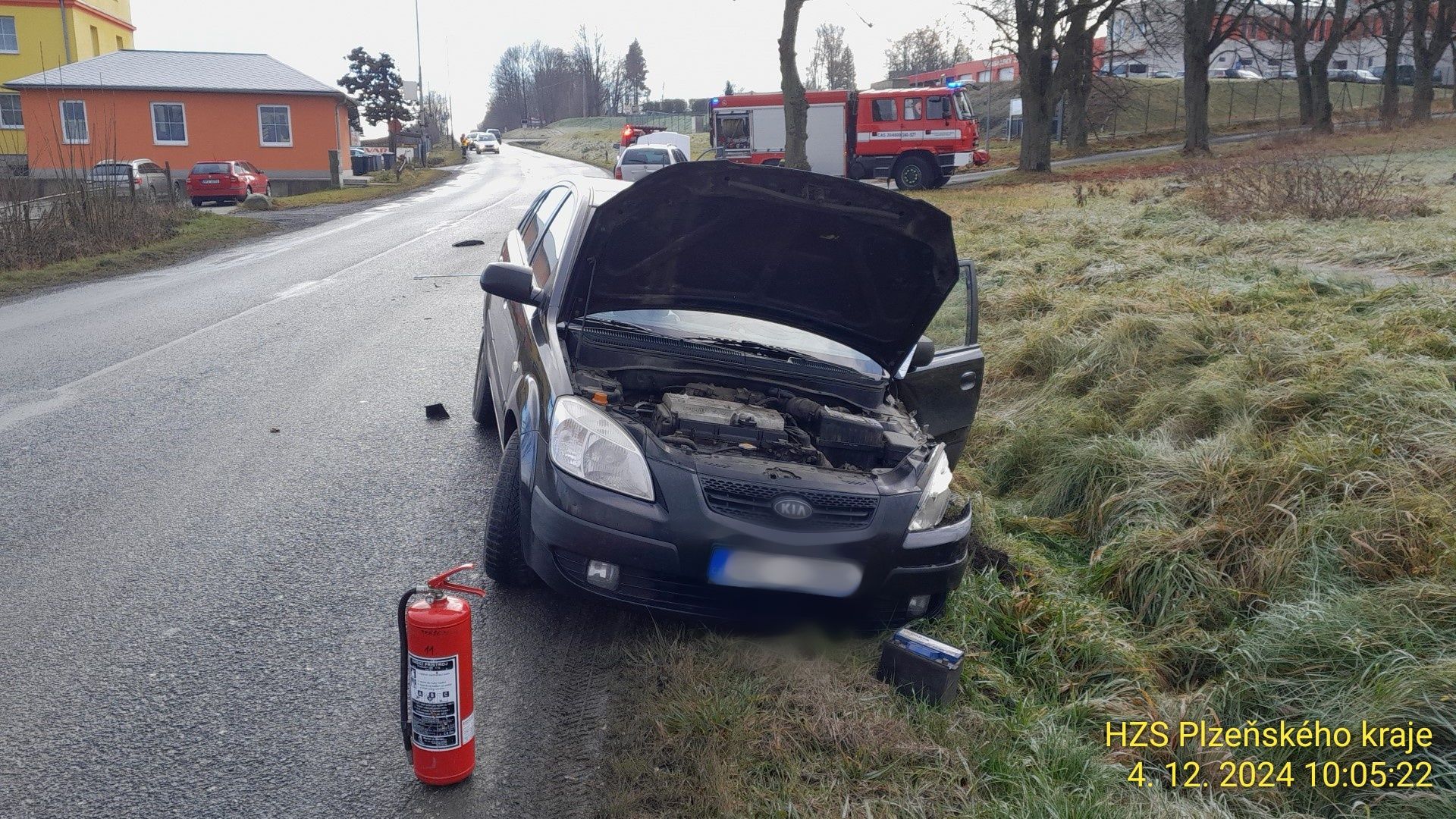 Dopravní nehoda v Tachově: Dva osobní vozy se srazily poblíž hasičské stanice