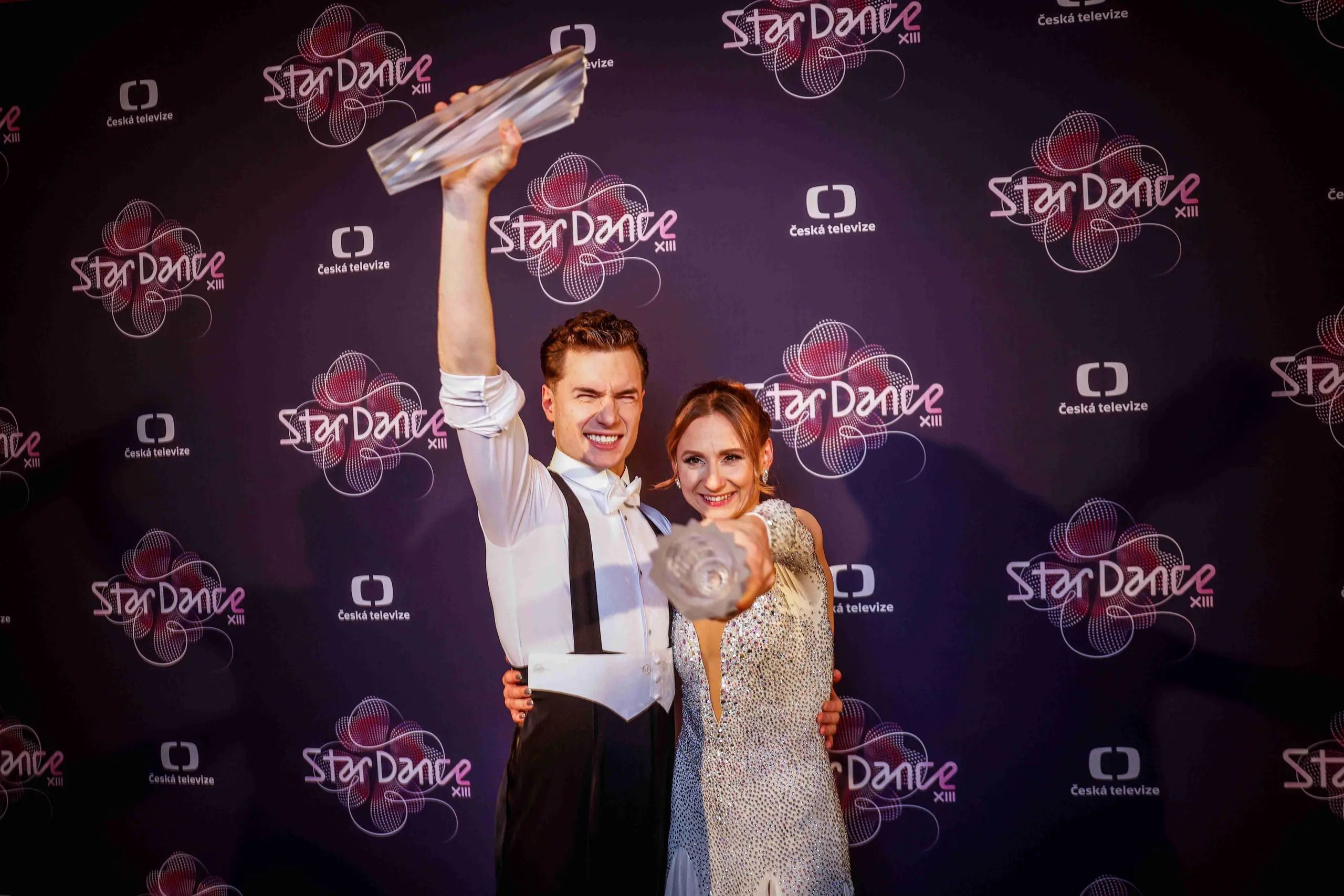 Oskar Hes je vítězem soutěže StarDance.