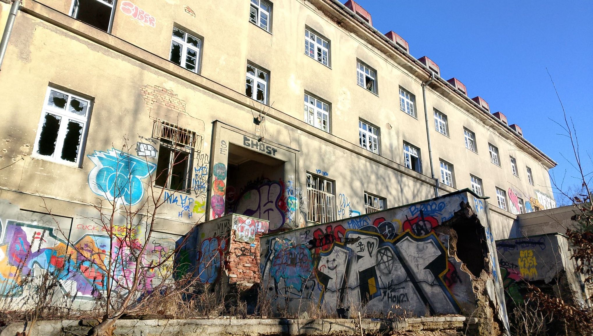 Zapomenutá léčebna v Bílovicích: Tajemné místo, které dodnes děsí návštěvníky