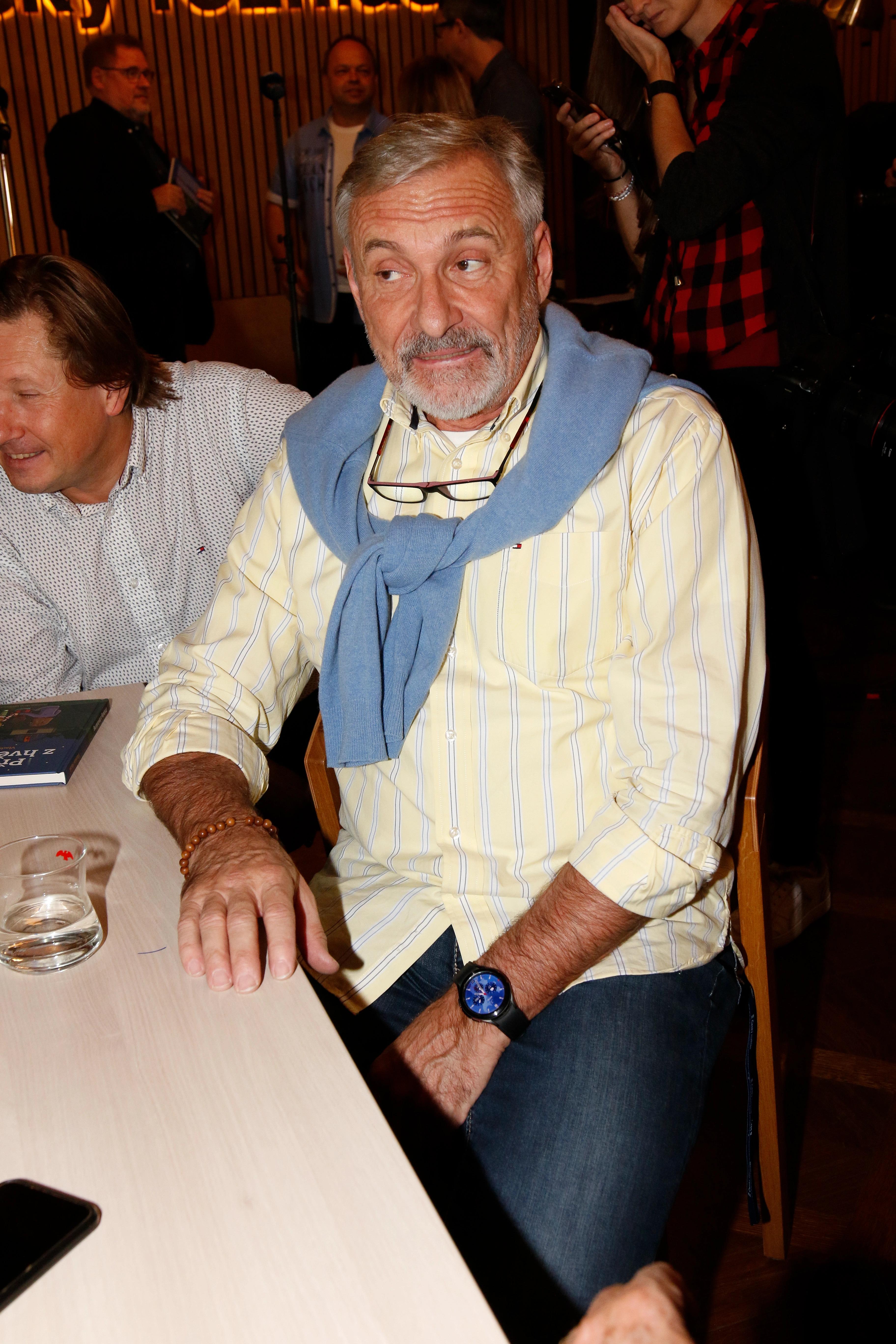 Temné mraky nad Čenským: Drsný dopad policejního výslechu na jeho místo v divadle