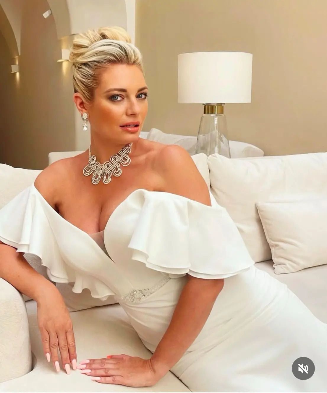 Lucie Borhyová překvapila své sledující.