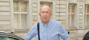 Petr Nárožný svou budoucnost vidí černě. Hrozí konec kariéry Petr Nárožný svou budoucnost vidí černě. Hrozí konec kariéry