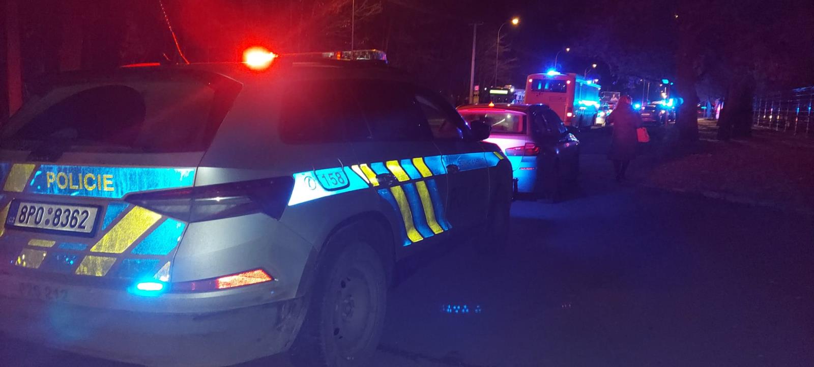 Studenti si z tragédie udělali legraci. Za výtržnost na plzeňské univerzitě jim hrozí vězení