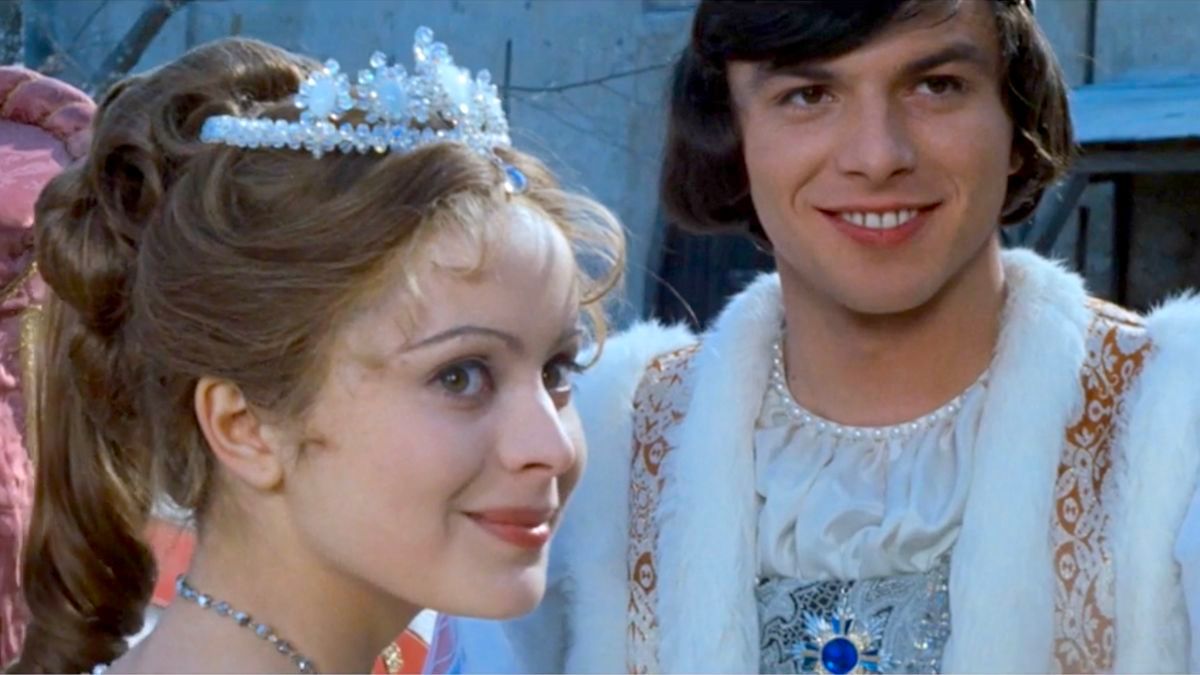 Pavel Trávníček v Popelce zazářil.