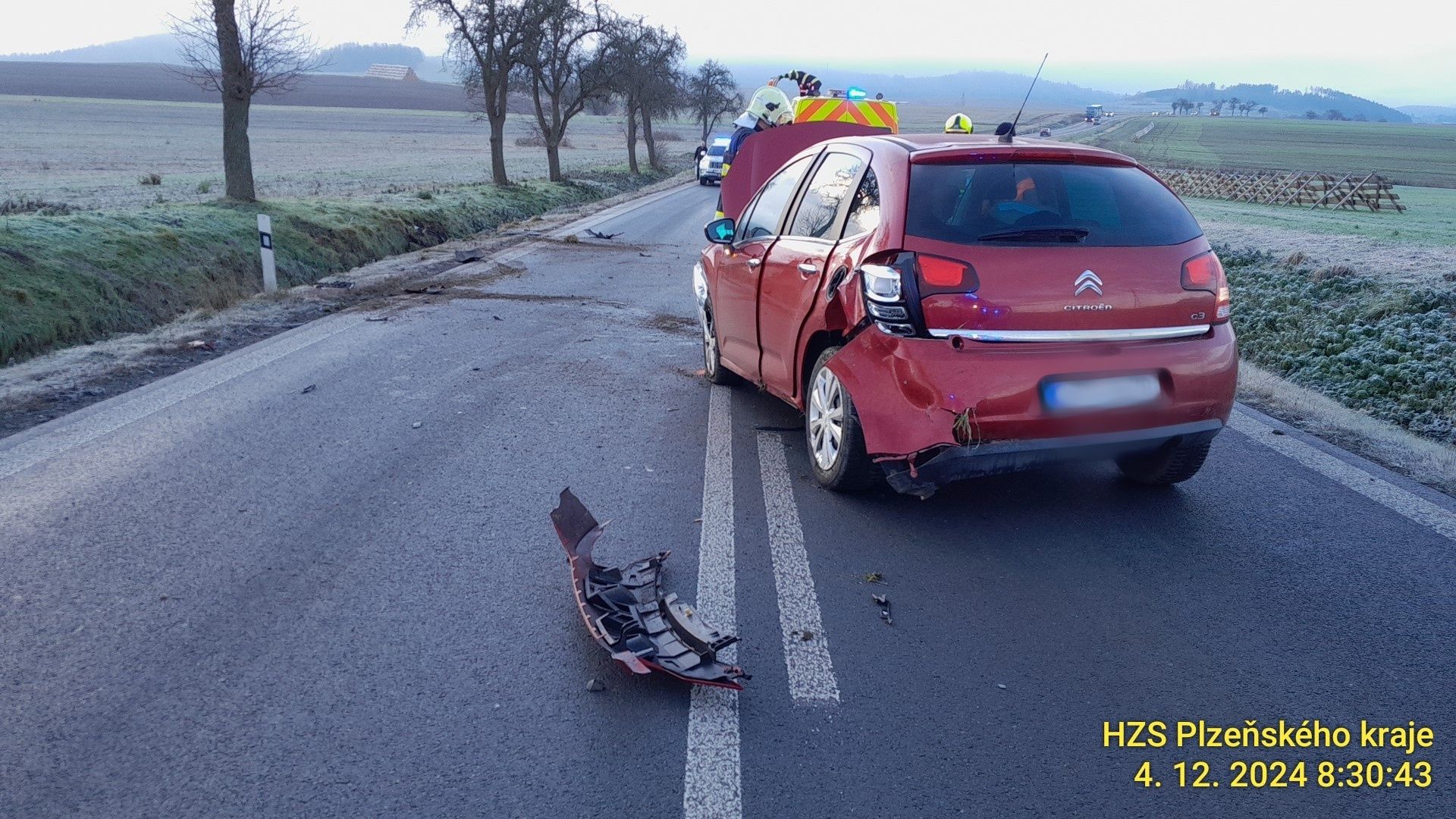 U Klatov havaroval osobní automobil.